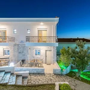 https://crystal-house.hotelschalkidiki.net